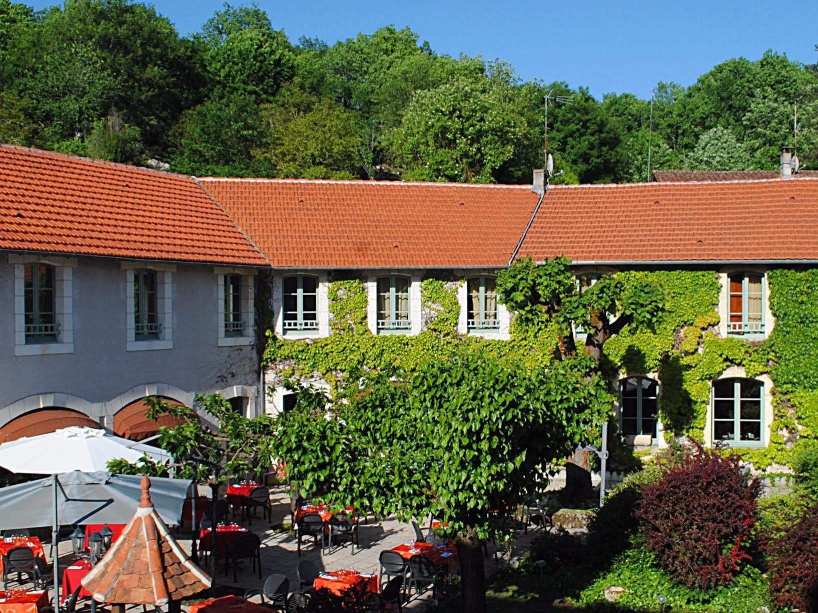 Logis Hostellerie Du Perigord Vert Brantome Exterior photo